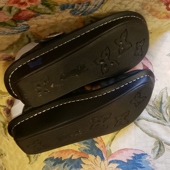Alegria by PG Lite, Mary Jane Clogs, Size 37. - Picture 6 of 7
